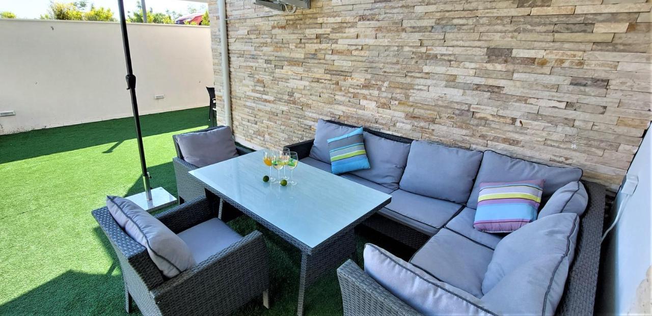 Vip Deluxe Apartment Arian Novalja Exterior foto